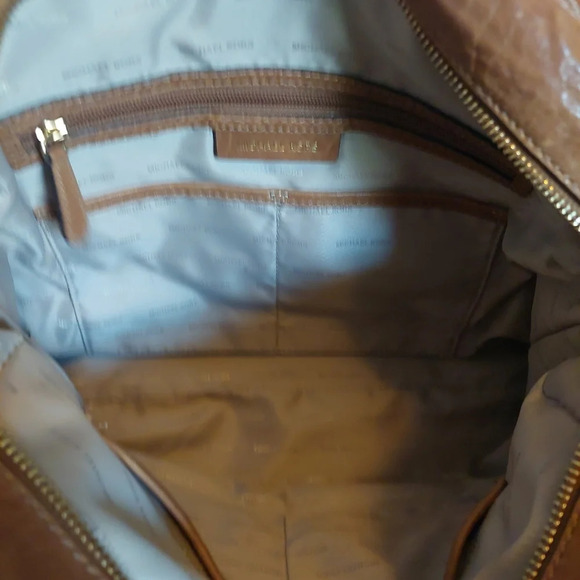 Michael Kors Gold Studded Brown leather handbag Purse Tote Large - Picture 3 of 10